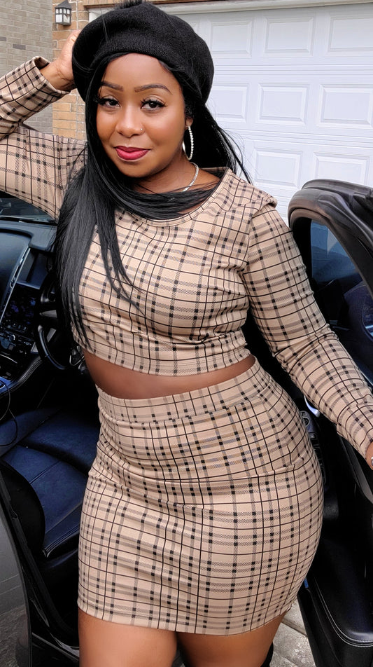 The Clueless Remix 2pc Set 2 Smalls left Model is wearing a Med